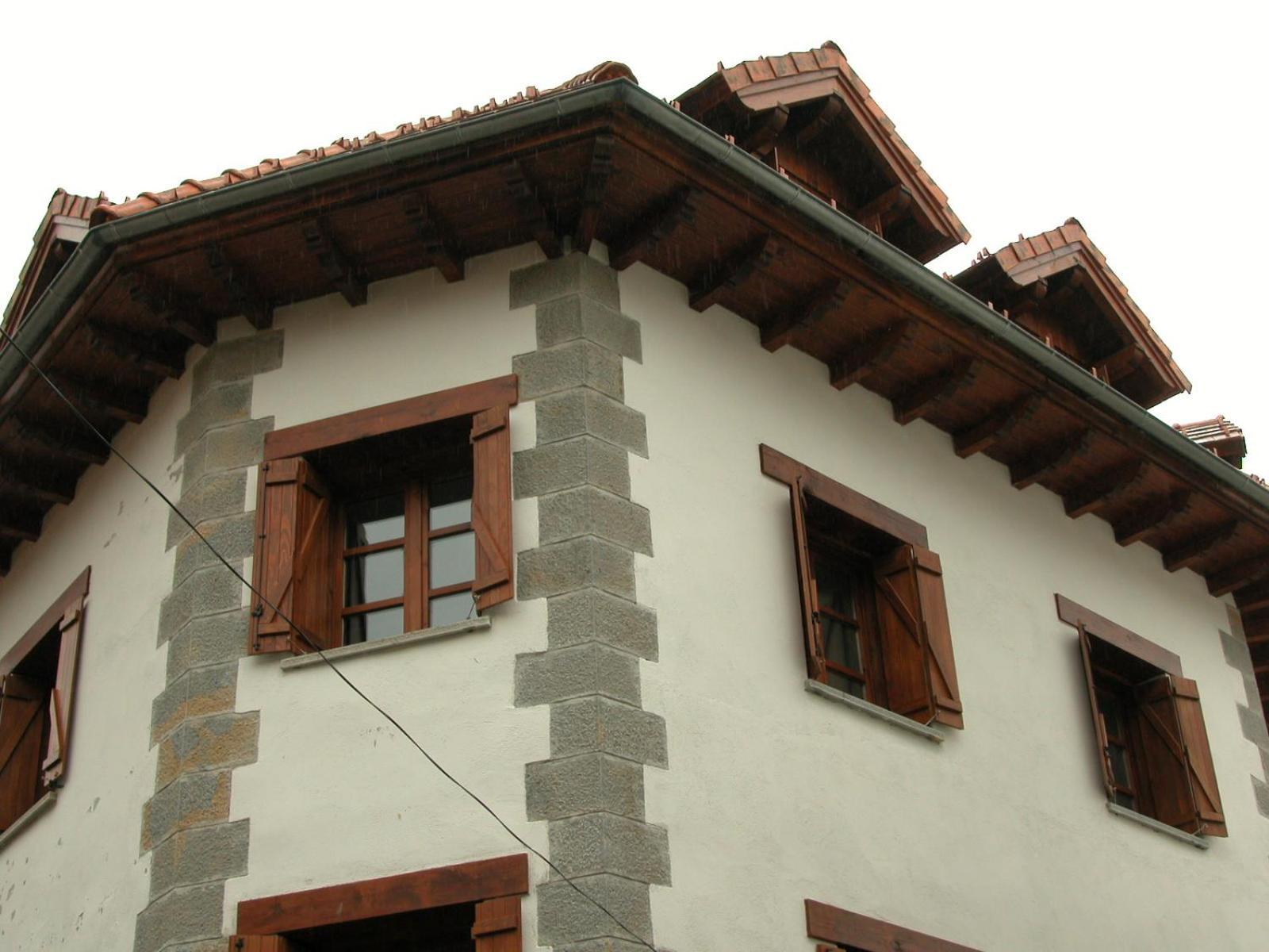 Hostal Onki Xin Isaba Extérieur photo