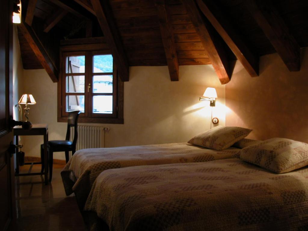 Hostal Onki Xin Isaba Extérieur photo