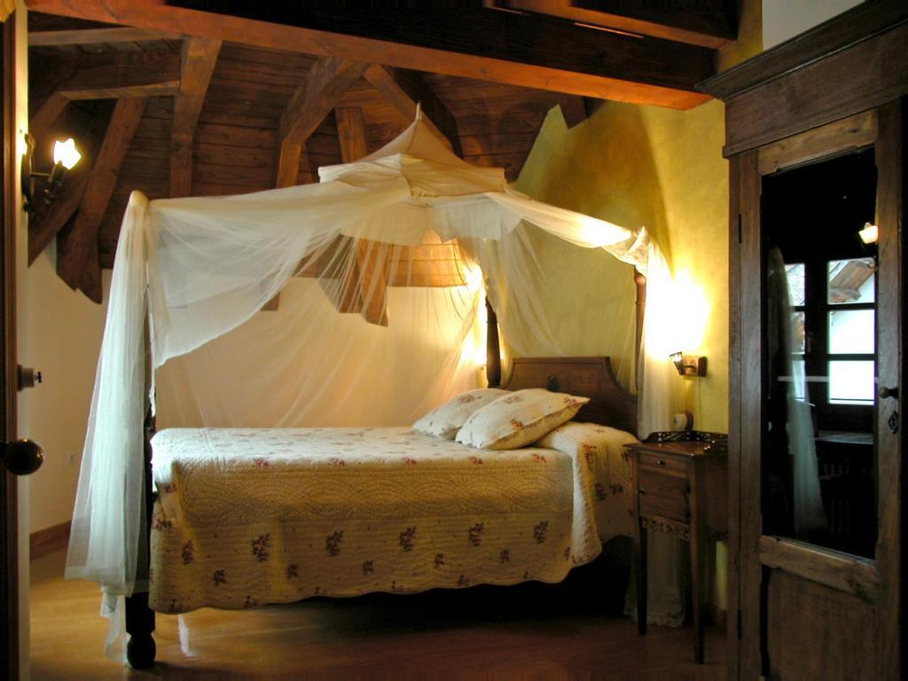 Hostal Onki Xin Isaba Chambre photo